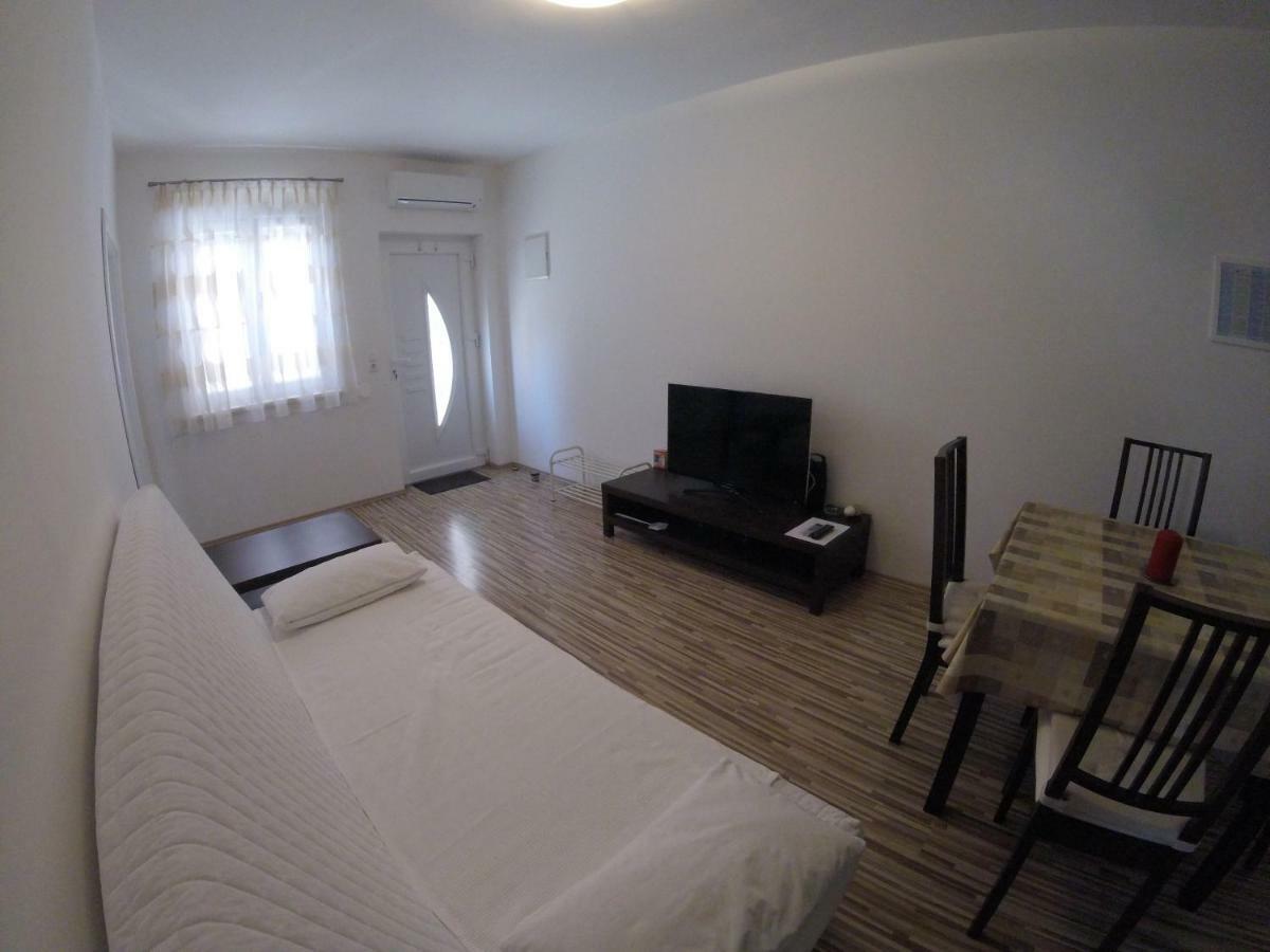 Apartments Babic Sukošan Extérieur photo